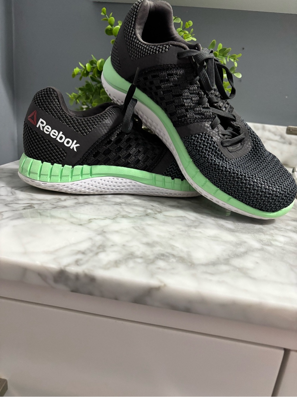 Reebok Women's Black & Mint Green Training Sneakers